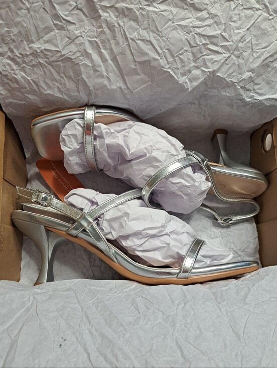 Shoes - Silver Strappy Square Toe/Heel Kitten Heel Sandals